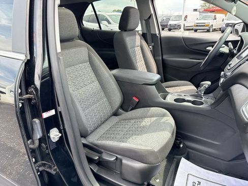 Used 2023 Chevrolet Equinox LT AWD/4WD image 25