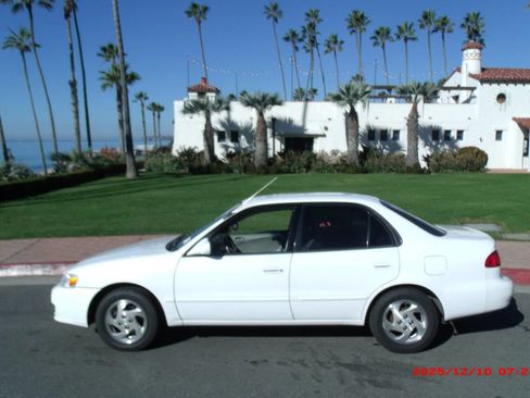Used 2002 Toyota Corolla LE image 17