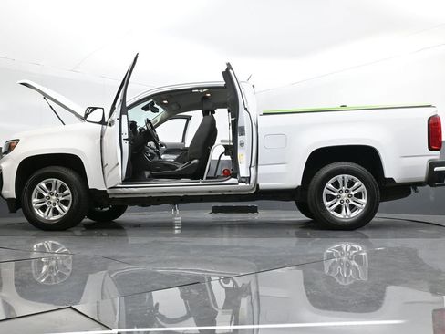 Used 2021 Chevrolet Colorado LT w/ Fleet Safety Package RWD image 29