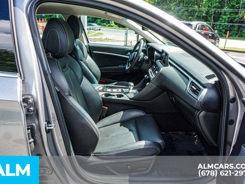 Used 2025 Genesis G70 2.5T AWD/4WD image 23