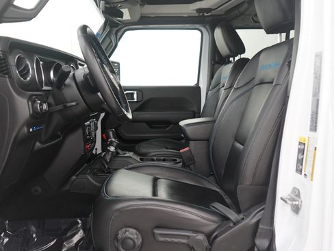 Used 2021 Jeep Wrangler Unlimited Rubicon 4xe w/ Steel Bumper Group image 22