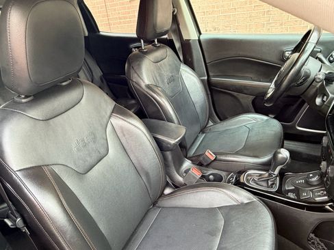 Used 2020 Jeep Compass Limited AWD/4WD image 21