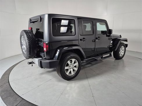 Used 2015 Jeep Wrangler Unlimited Sahara w/ Connectivity Group image 4