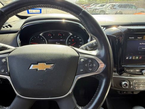 Used 2021 Chevrolet Traverse LT FWD image 22