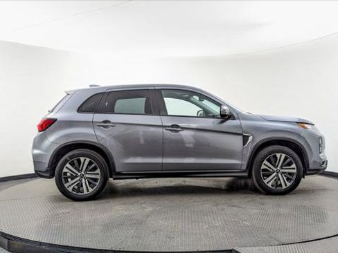 Used 2024 Mitsubishi Outlander Sport SE image 9