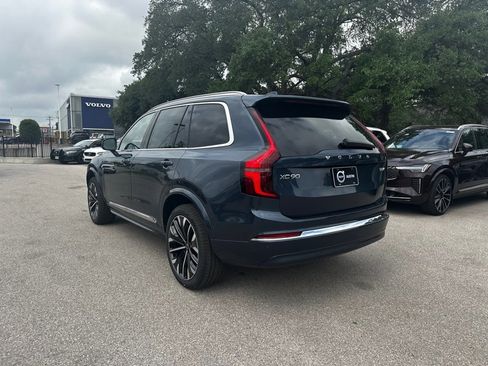 Certified 2025 Volvo XC90 T8 Plus image 4