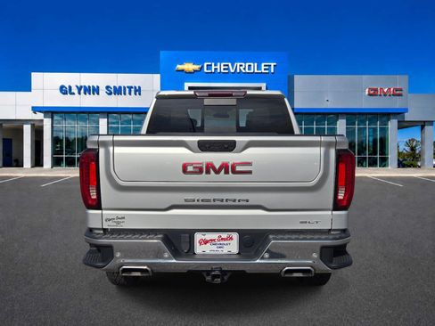 Used 2022 GMC Sierra 1500 SLT w/ SLT Premium Plus Package AWD/4WD image 8