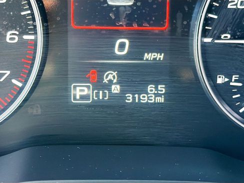 Certified 2025 Subaru Forester Premium image 36