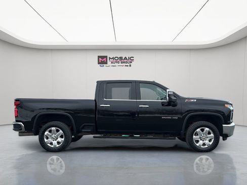 Used 2022 Chevrolet Silverado 2500 LTZ w/ LTZ Convenience Package image 9