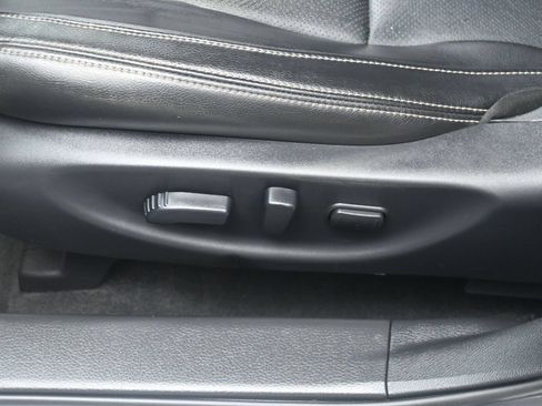 Used 2019 Nissan Maxima 3.5 SL w/ Floor Mat Group FWD image 16