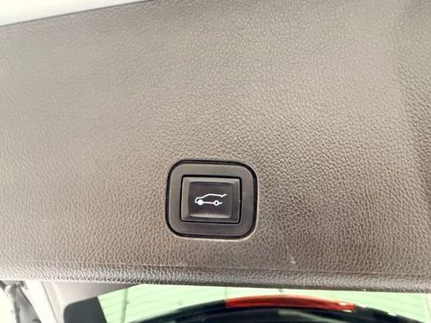 Used 2013 Cadillac SRX Performance w/ Driver Assist Package image 44