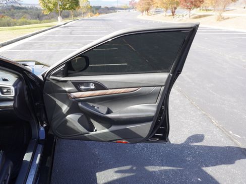 Used 2016 Nissan Maxima Platinum image 16