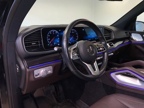 Used 2022 Mercedes-Benz GLS 450 4MATIC image 16