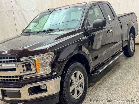 Used 2018 Ford F150 XLT w/ Equipment Group 302A Luxury AWD/4WD image 5