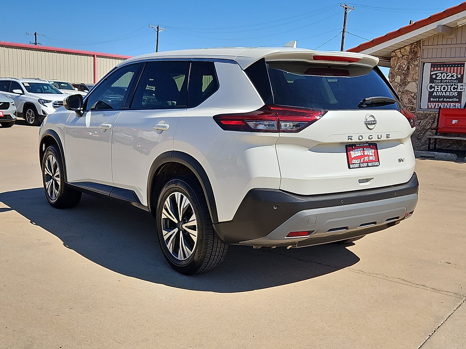 Used 2023 Nissan Rogue SV FWD image 2