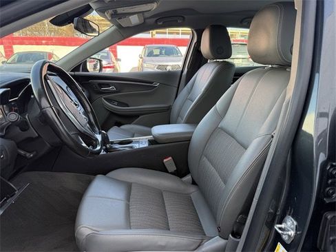 Used 2019 Chevrolet Impala LT image 24
