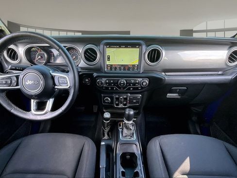 Used 2020 Jeep Wrangler Unlimited Sahara AWD/4WD image 15
