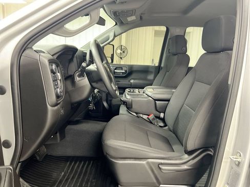 Used 2023 Chevrolet Silverado 2500 Custom w/ Custom Convenience Package AWD/4WD image 18