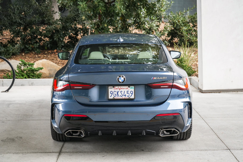 Used 2023 BMW M440i Coupe w/ Premium Package RWD image 5