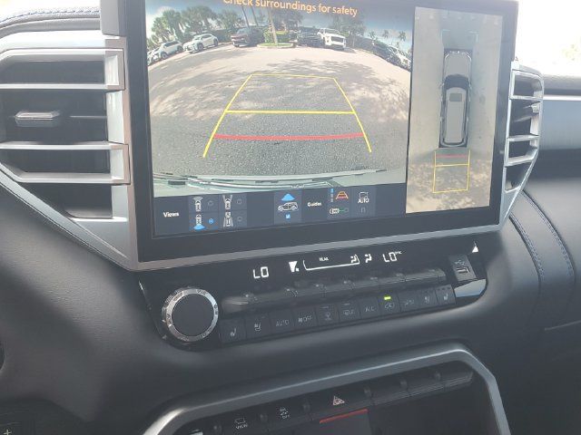 Used 2025 Toyota Sequoia Platinum AWD/4WD image 28