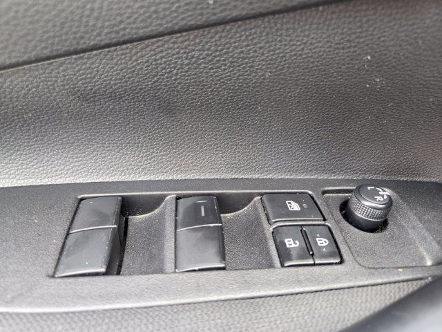 Used 2025 Toyota Corolla LE FWD image 35
