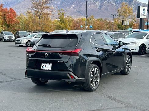 Used 2019 Lexus UX 200 w/ Accessory Package 2 FWD image 3