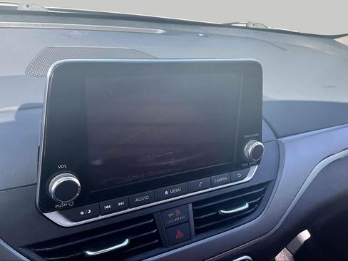 Used 2023 Nissan Altima 2.5 SR FWD image 23