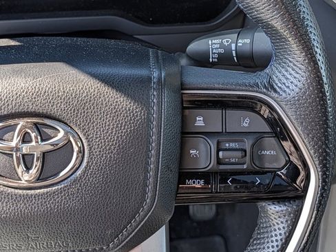 Used 2024 Toyota Tundra Platinum image 25