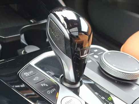 Used 2024 BMW X3 xDrive30i w/ Premium Package w/ZPA image 10