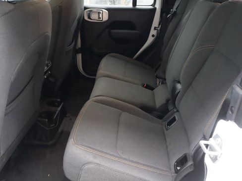 Used 2025 Jeep Gladiator Sport image 31