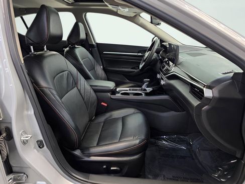 Certified 2025 Nissan Altima 2.5 SR w/ SR Premium Package FWD image 25