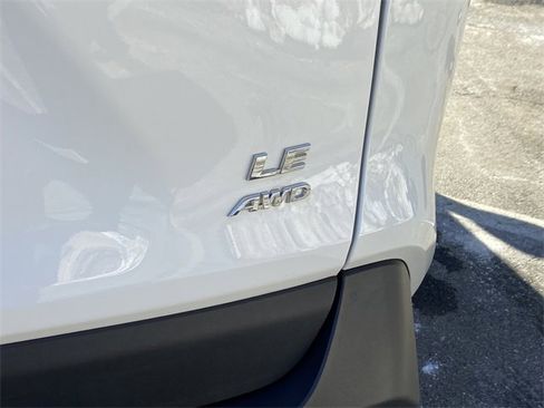Used 2023 Toyota RAV4 LE image 29