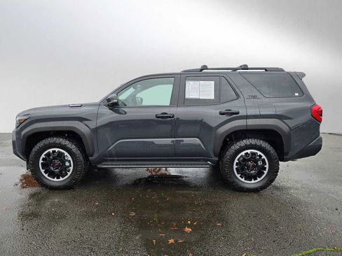 Certified 2025 Toyota 4Runner TRD Off-Road Premium image 6