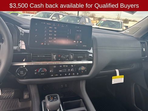 New 2026 Nissan Pathfinder Platinum image 18