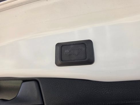 Used 2023 Toyota RAV4 XLE Premium FWD image 14