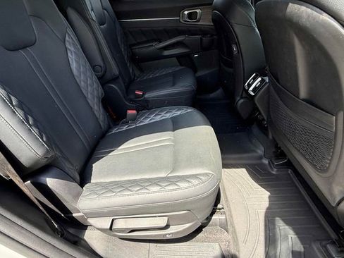 Used 2022 Kia Sorento SX Prestige AWD/4WD image 15