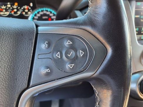 Used 2019 Chevrolet Suburban Premier w/ Premier Plus Edition image 23