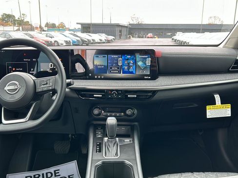 New 2026 Nissan Kicks SV w/ Charging Package image 15