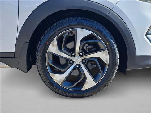 Used 2017 Hyundai Tucson Limited image 24