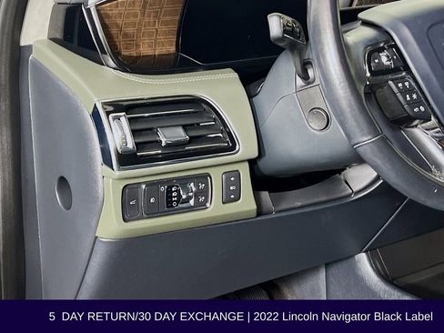 Used 2022 Lincoln Navigator Black Label image 12