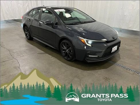 Certified 2023 Toyota Corolla XSE FWD image 1