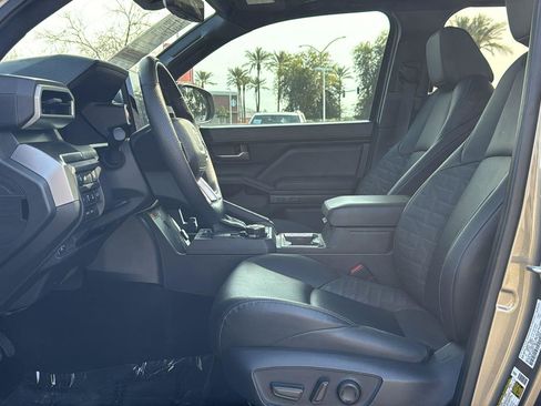 Used 2024 Toyota Tacoma TRD Off-Road w/ TRD Off Road Premium Package image 27