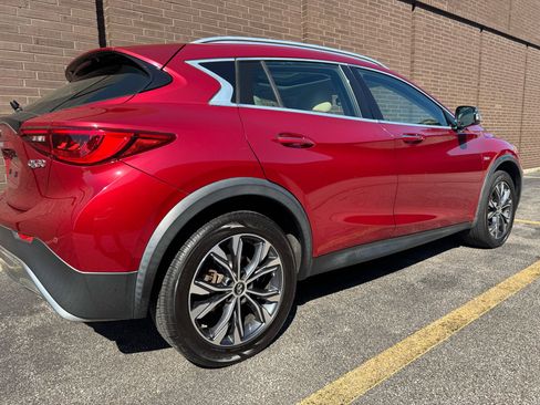 Used 2018 INFINITI QX30 Premium w/ Navigation Package image 33