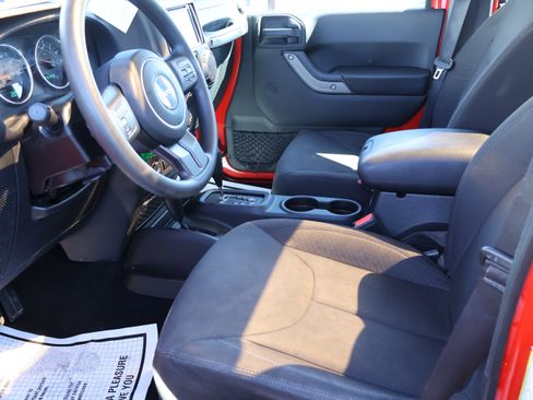 Used 2017 Jeep Wrangler Unlimited Sport image 35