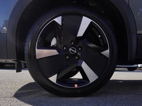 New 2026 Nissan Kicks SV image 8