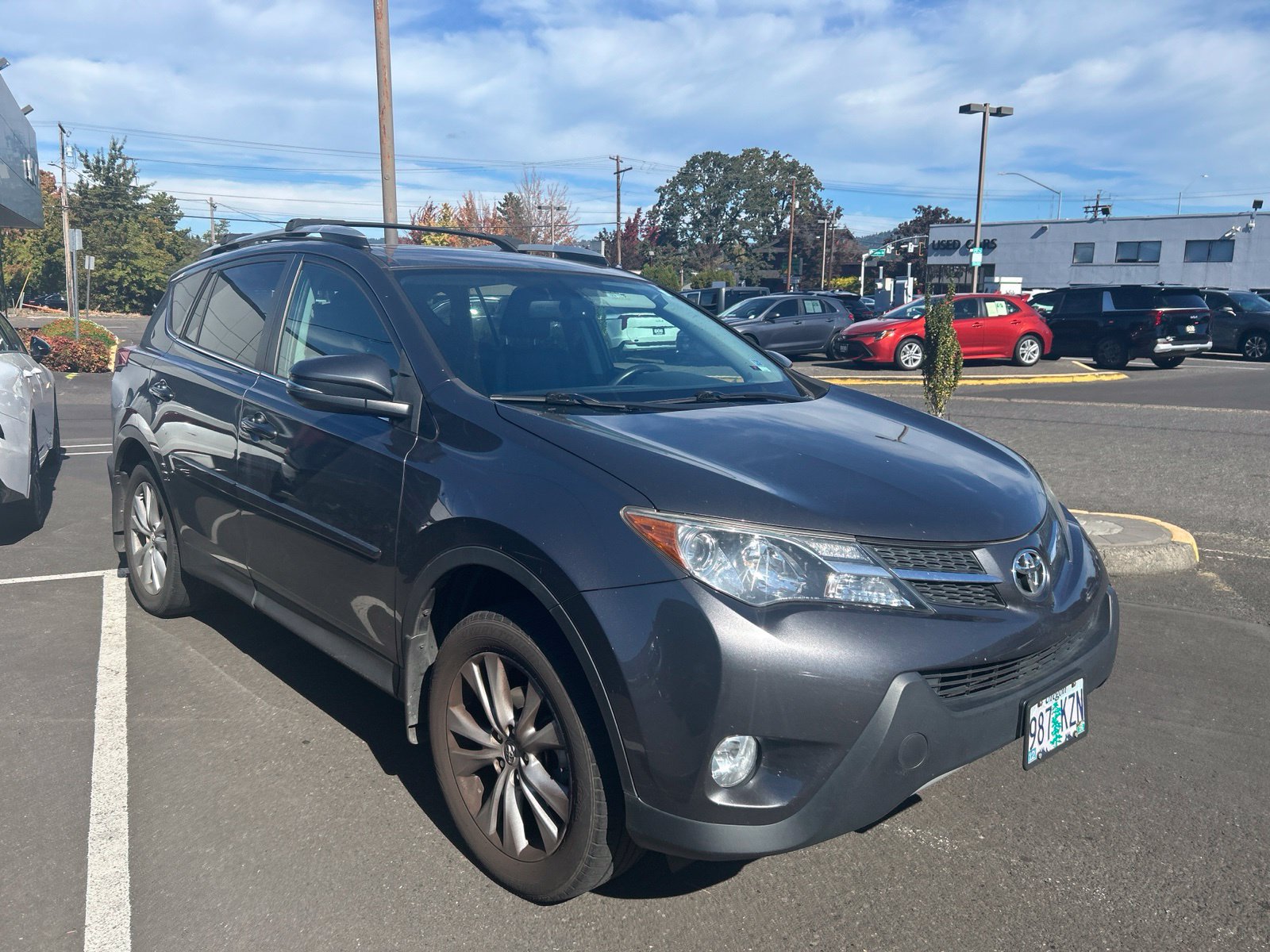 Used 2013 Toyota RAV4 Limited AWD/4WD image 2