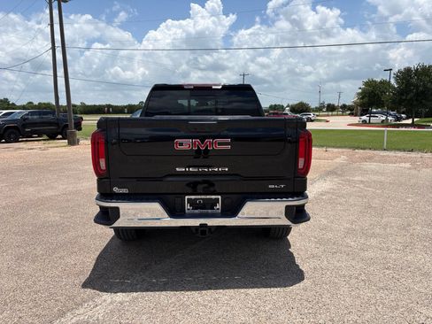 New 2026 GMC Sierra 1500 SLT AWD/4WD image 5
