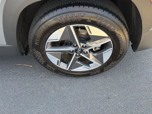 Used 2025 Hyundai Tucson SEL FWD image 40