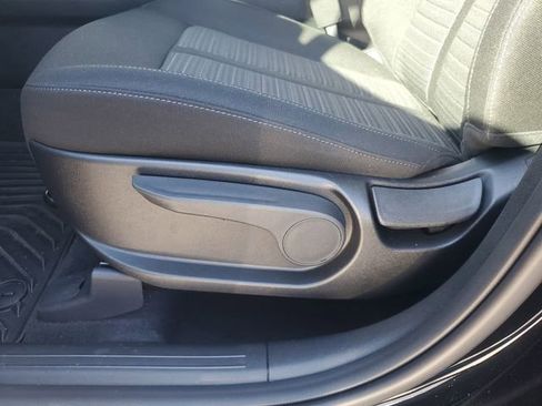 New 2026 Kia Sorento LX FWD image 14