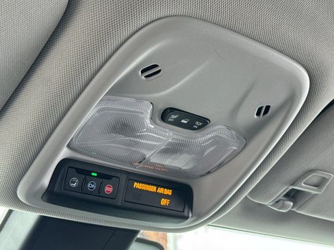 Used 2023 Chevrolet Bolt EUV LT w/ Comfort Package image 24